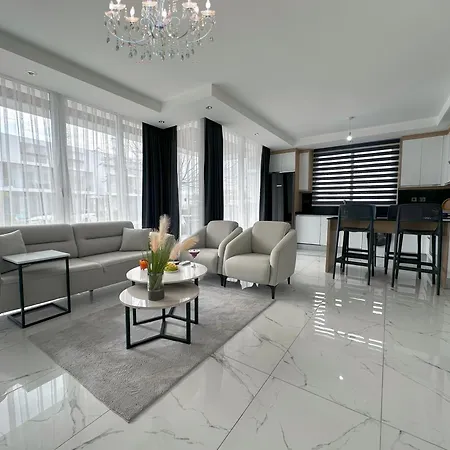 Resort Four Seasons Life Official *