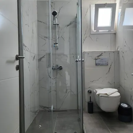 Resort Four Seasons Life Official *