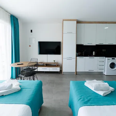 Four Seasons Life Official Resort *