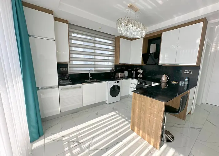 Four Seasons Life Official