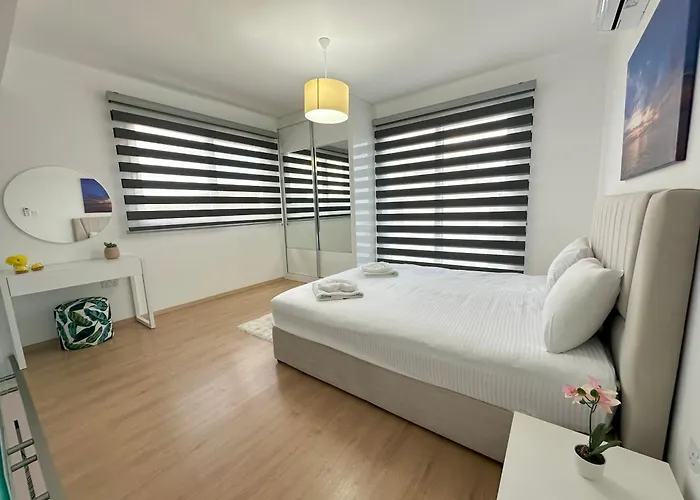 Four Seasons Life Official *