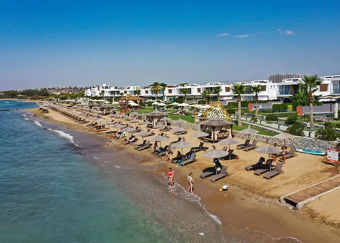 Four Seasons Life Official Resort